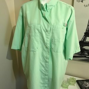 Men’s Columbia fishing shirt extra large green